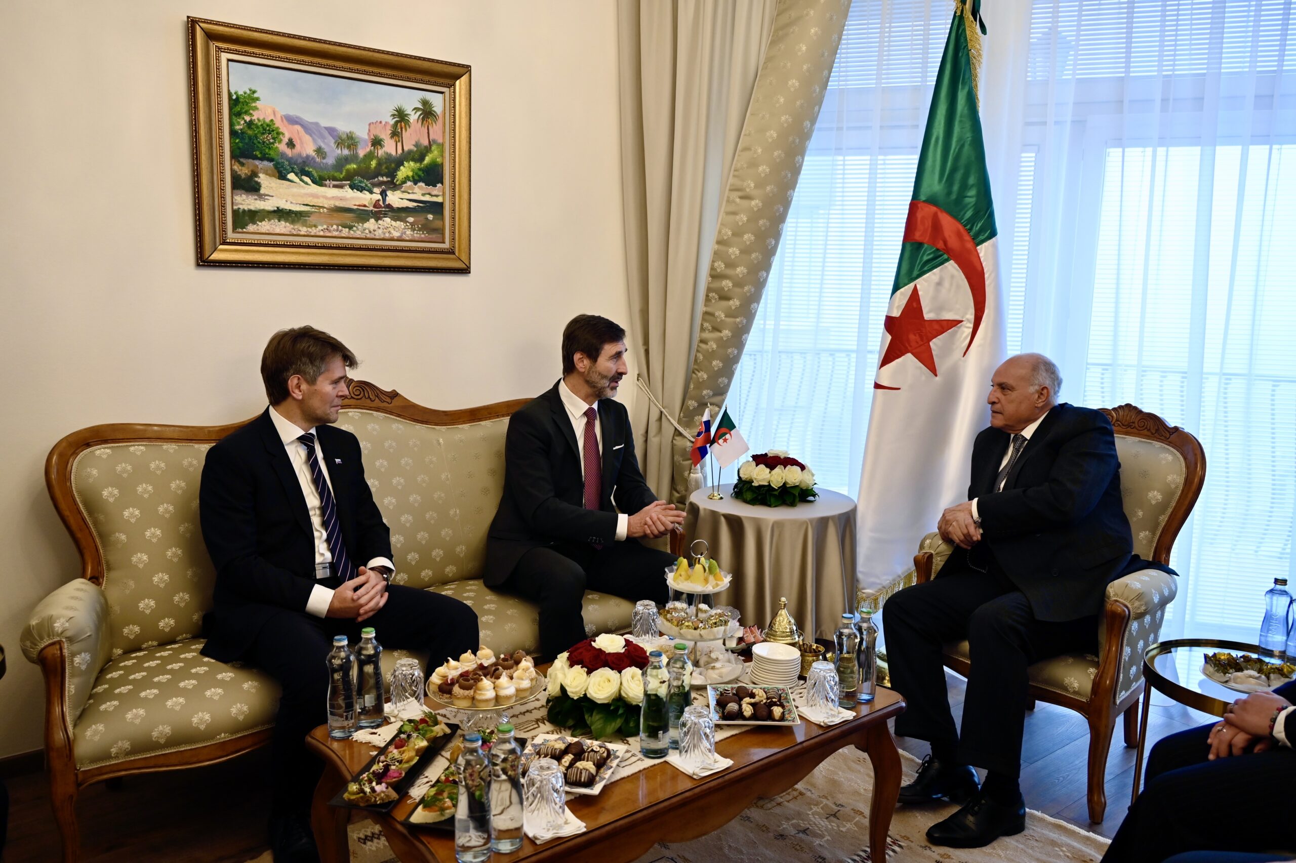 تدشين سفارة الجزائر في براتسلافا