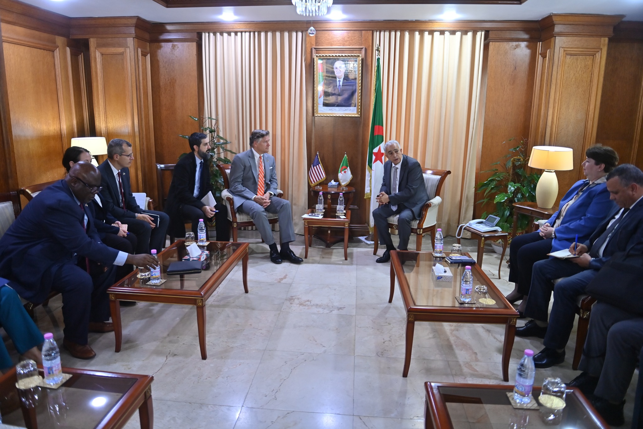 وزير المناجم مراد حنيفي